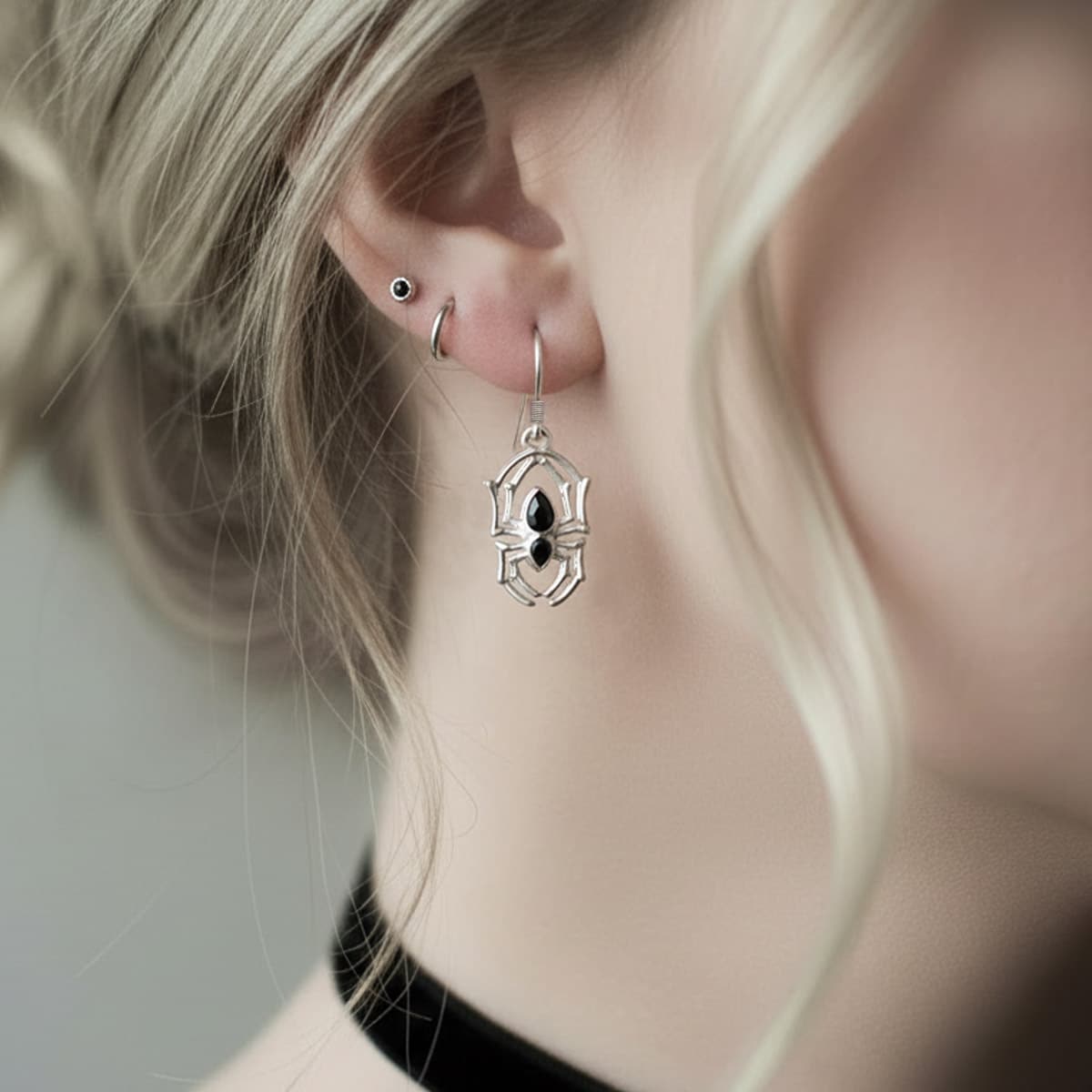black widow goth spider earrings 