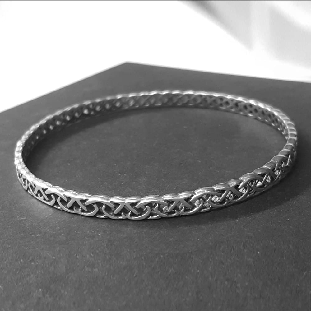 womens celtic bracelet bangle