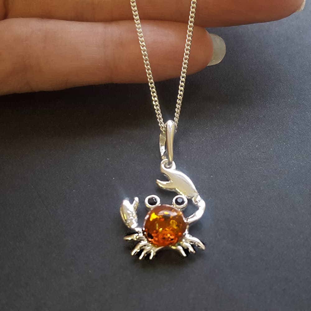 NEW: Silver Crab Pendant Necklace With Amber