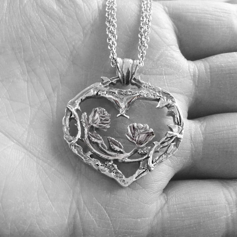 dark gothic rose heart necklace