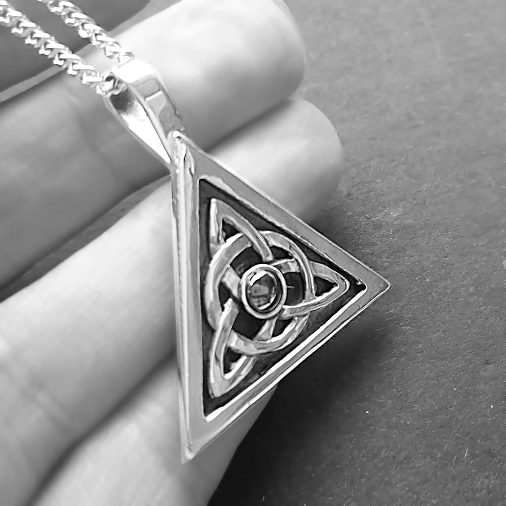 Buy Fashion Frill Men's Silver Necklace Triangle Arrow Head Pendant Mens  Jewelry-Gift for Him Chain Pendant For Men Boys Online at Best Prices in  India - JioMart.