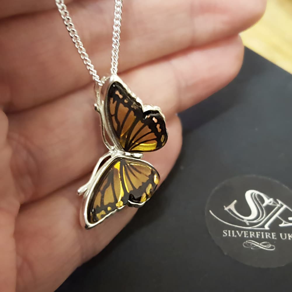 amber butterfly necklace pendant 