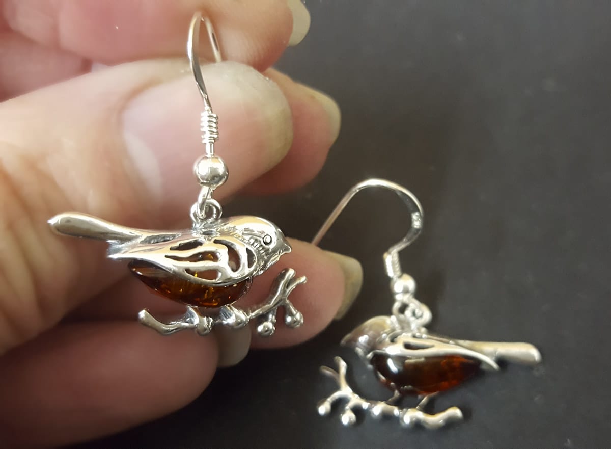 amber robin earrings 