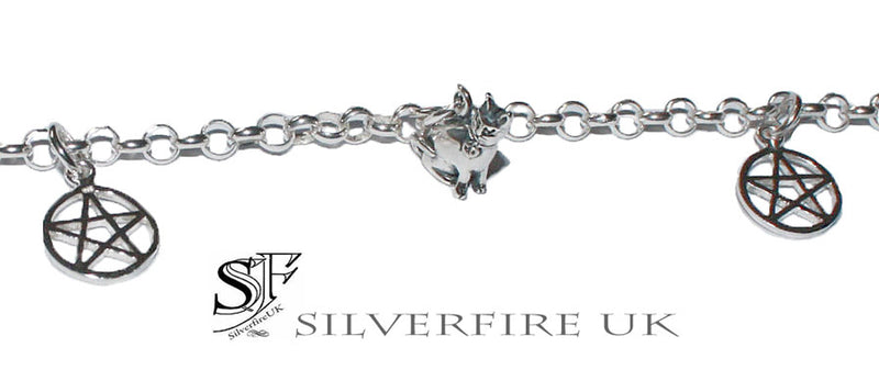 Witches Cat  Bracelet with Pentagram Charms 